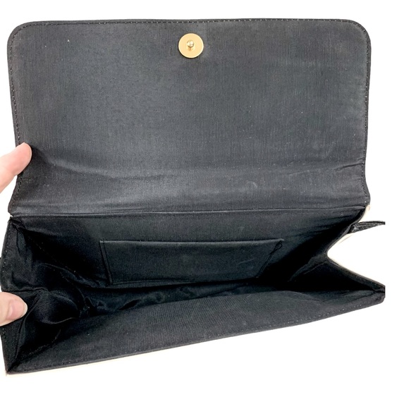 CLASSY Purse Two Tone Black Beige Shoulder Bag or Clutch 11x7x2 - Picture 3 of 9